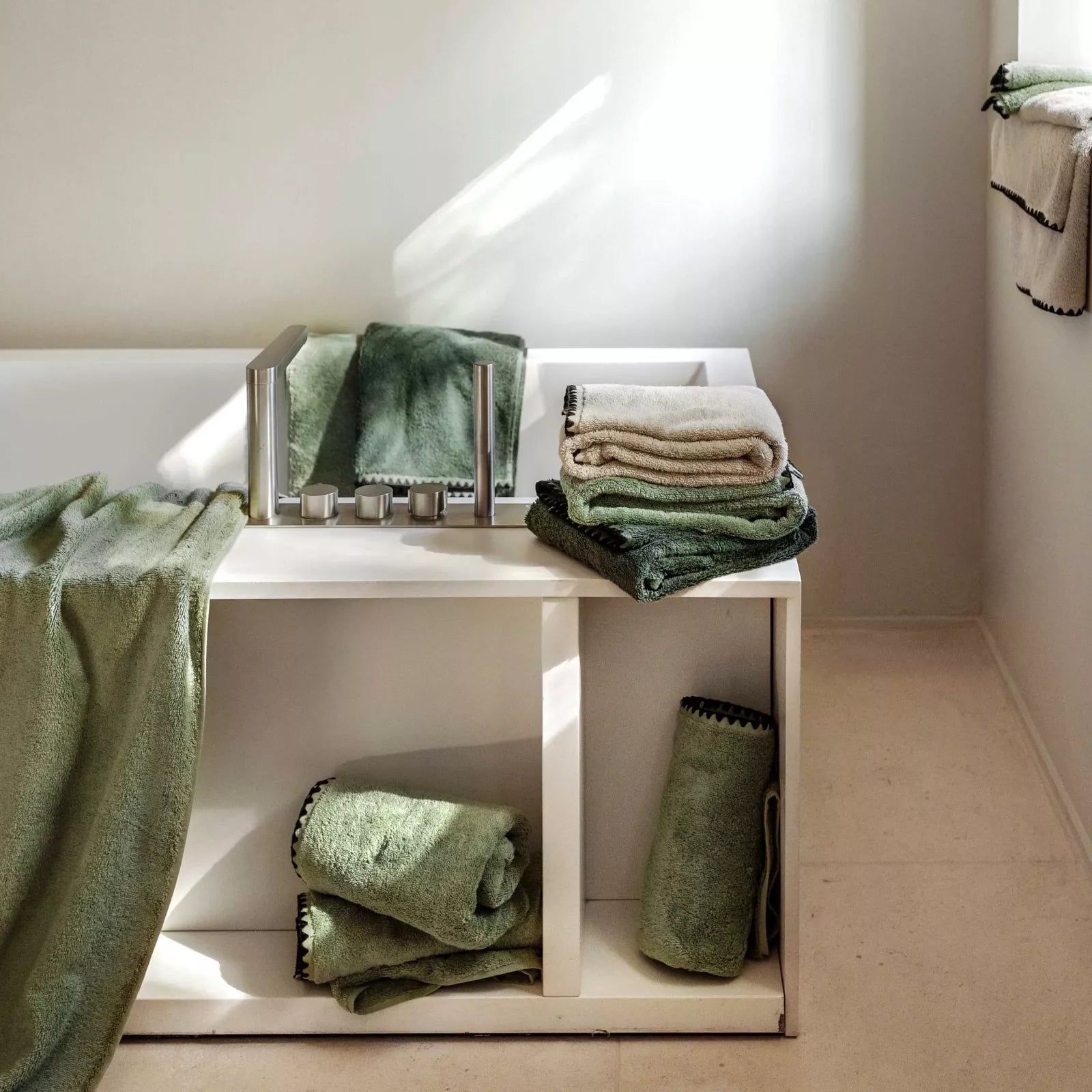 Serviette de Toilette Eponge Haomy - Issey