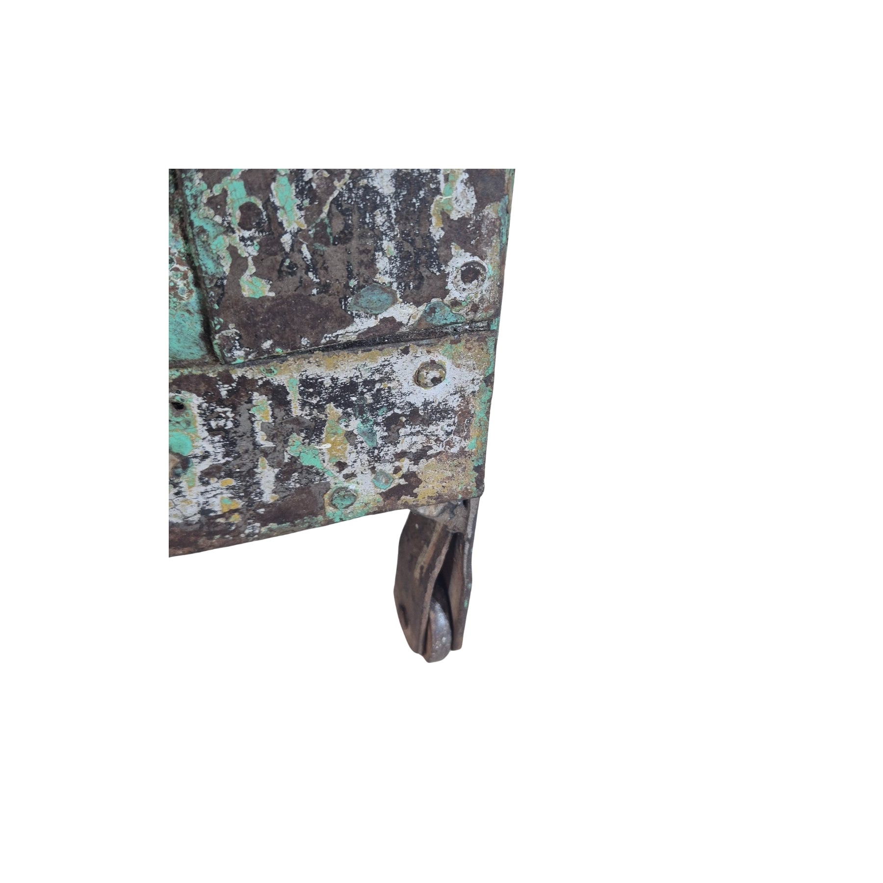 Votre Armoire 199107.91 authentique au meilleur prix. Meubles indiens design et uniques. En stock.