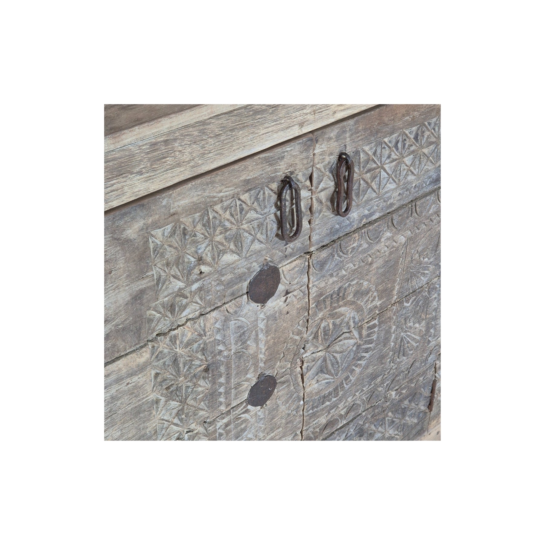 Votre Commode 199108.276 authentique au meilleur prix. Meubles indiens design et uniques. En stock.