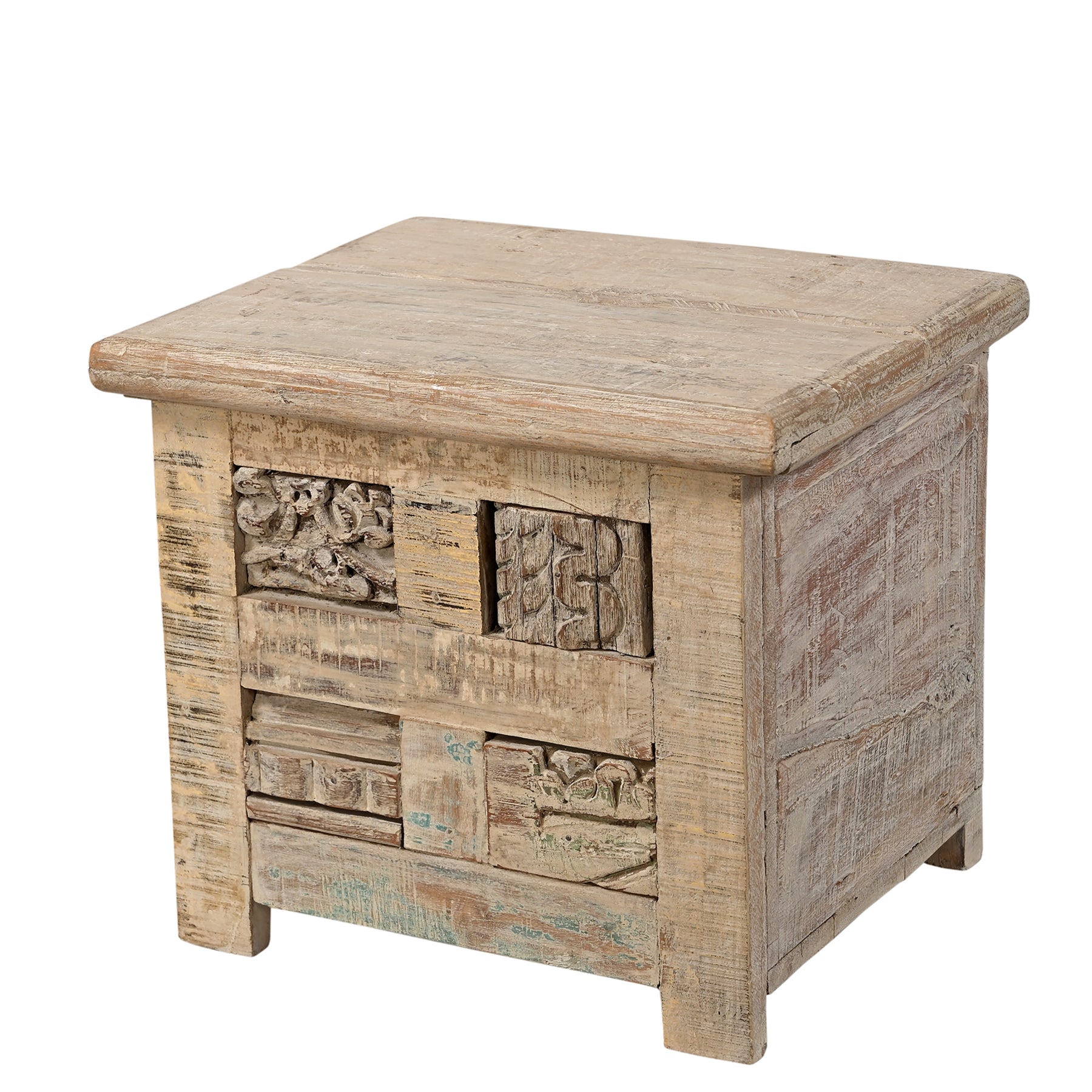 Coffre 200006.46 authentique au meilleur prix. Meubles indiens design et uniques. En stock.