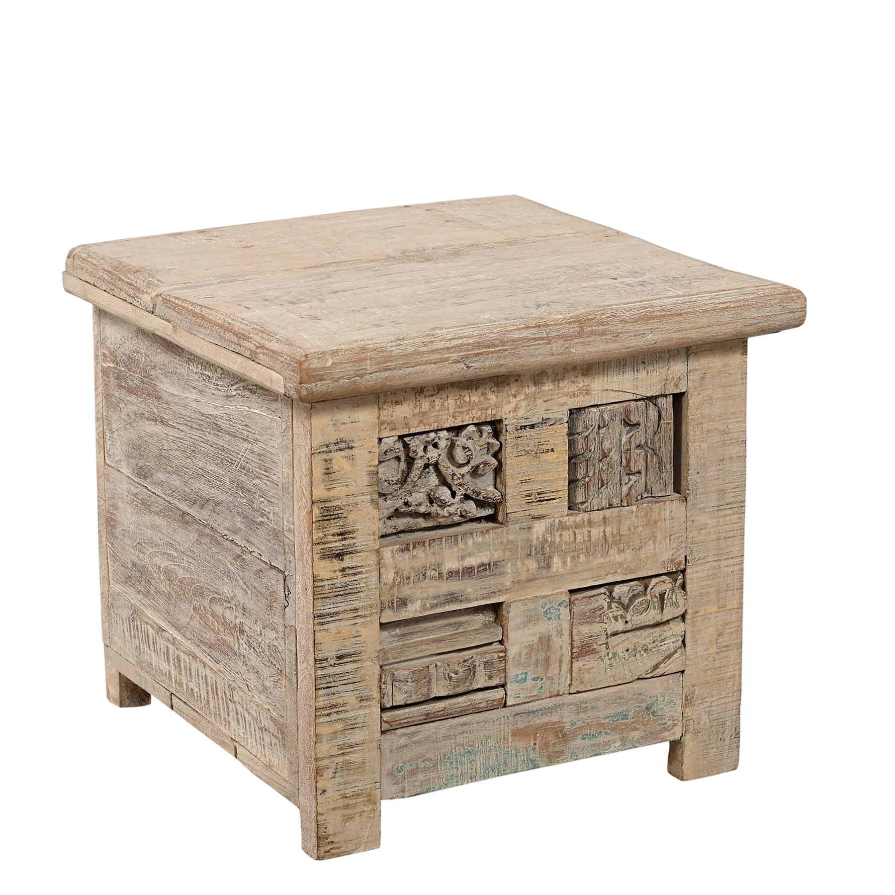 Coffre 200006.46 authentique au meilleur prix. Meubles indiens design et uniques. En stock.