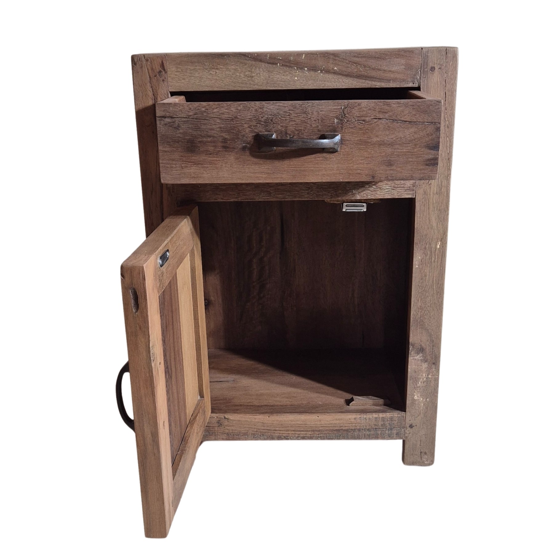 Table de chevet 200012.73G authentique au meilleur prix. Meubles indiens design et uniques. En stock.