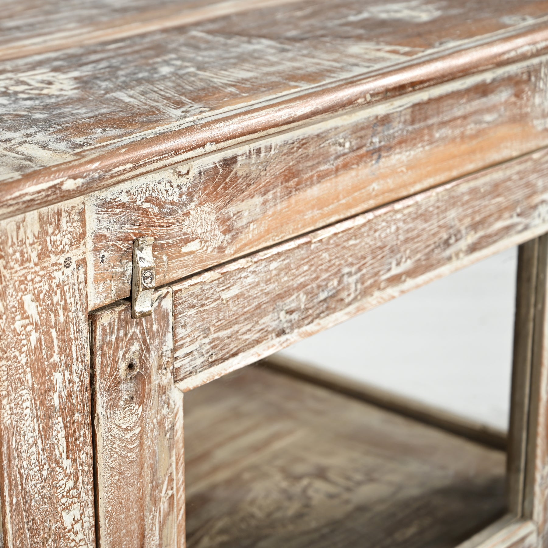 Vitrine 200076.88 authentique au meilleur prix. Meubles indiens design et uniques. En stock.