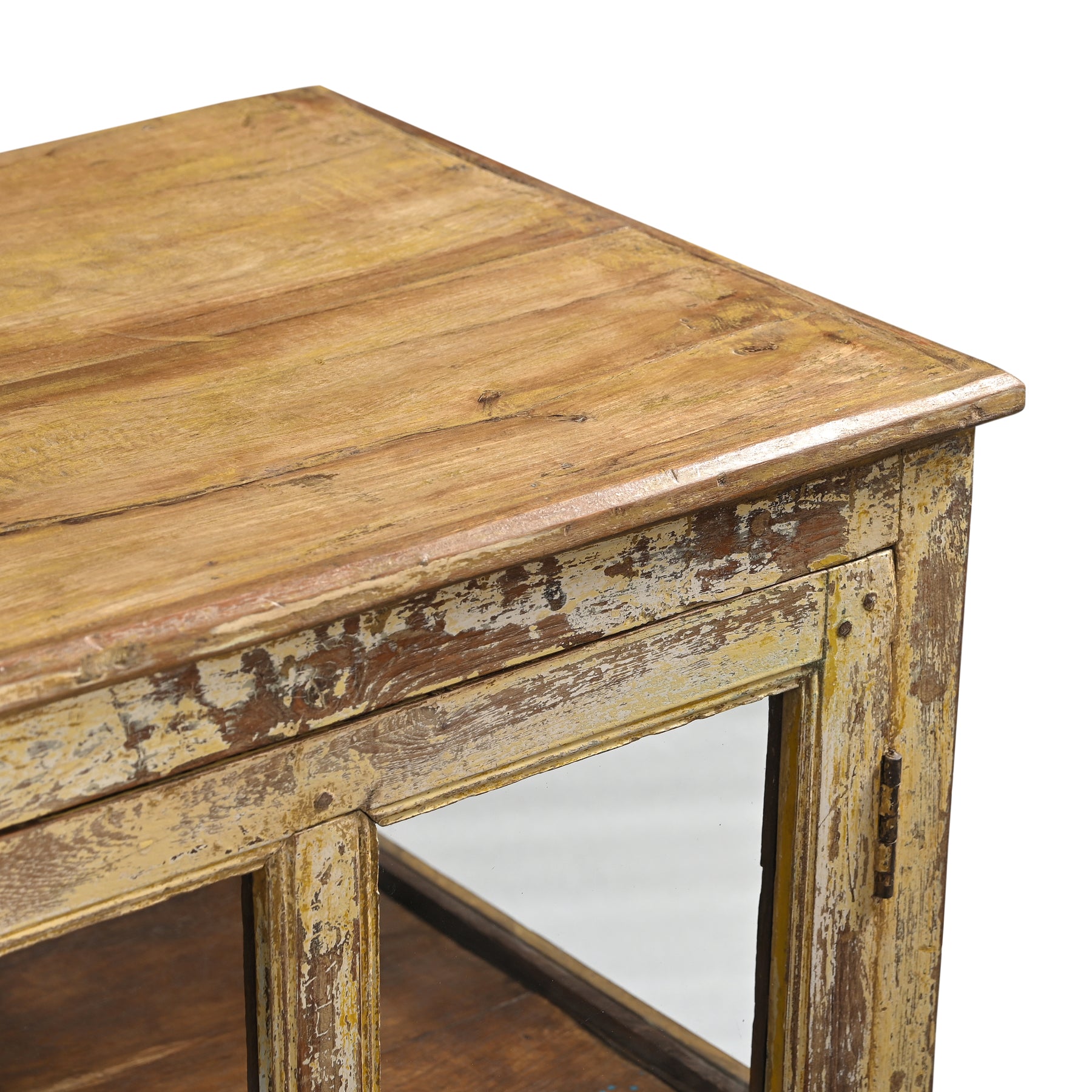 Vitrine 200077.106 authentique au meilleur prix. Meubles indiens design et uniques. En stock.