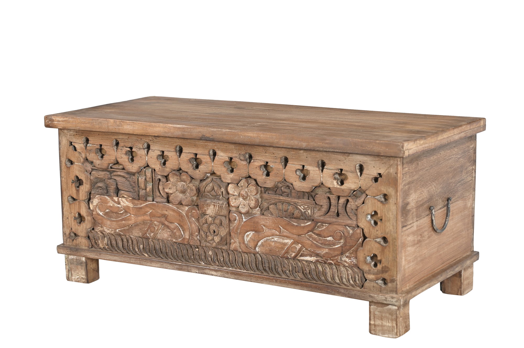 Coffre 201152.110 authentique au meilleur prix. Meubles indiens design et uniques. En stock.
