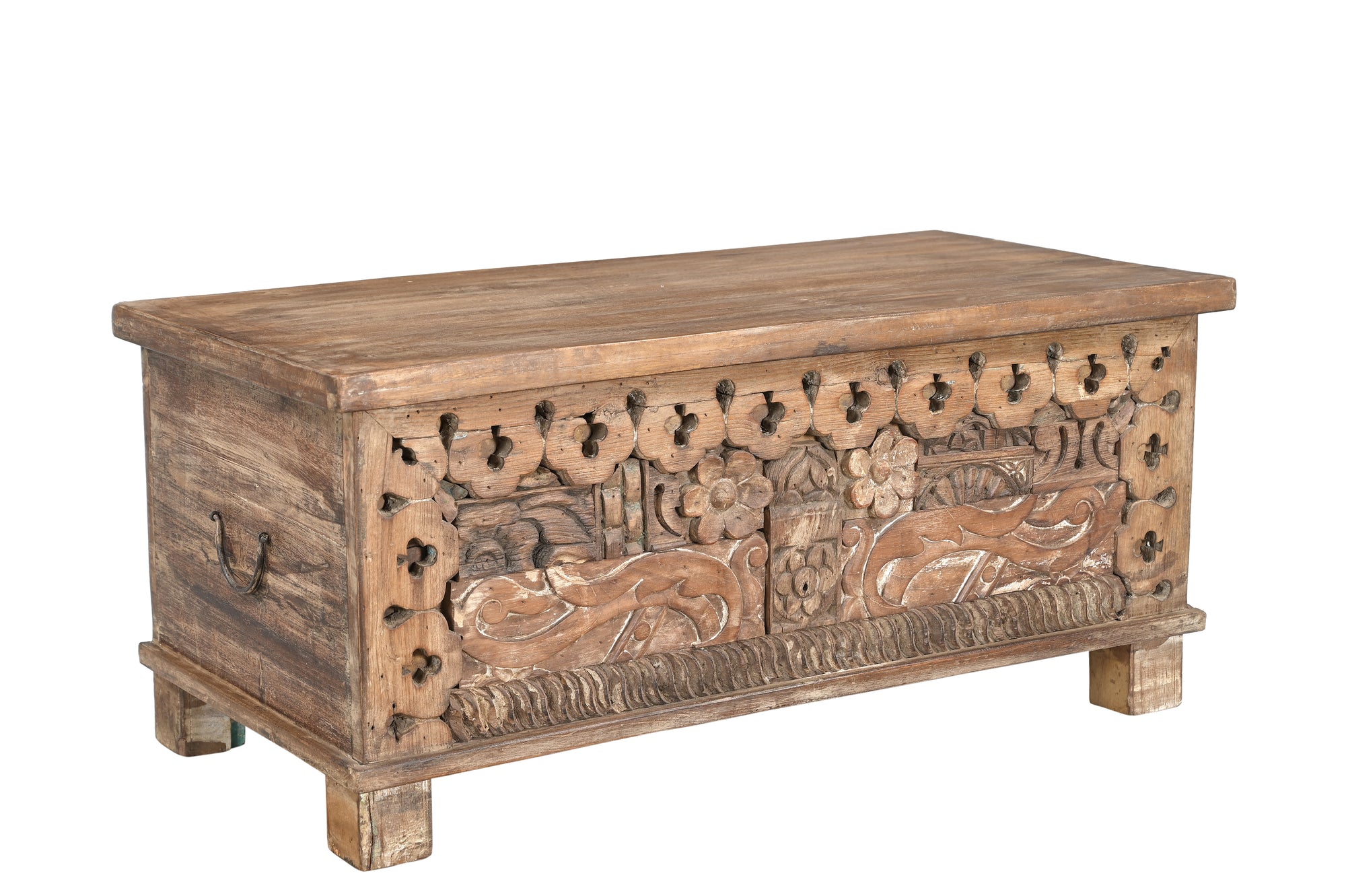 Coffre 201152.110 authentique au meilleur prix. Meubles indiens design et uniques. En stock.