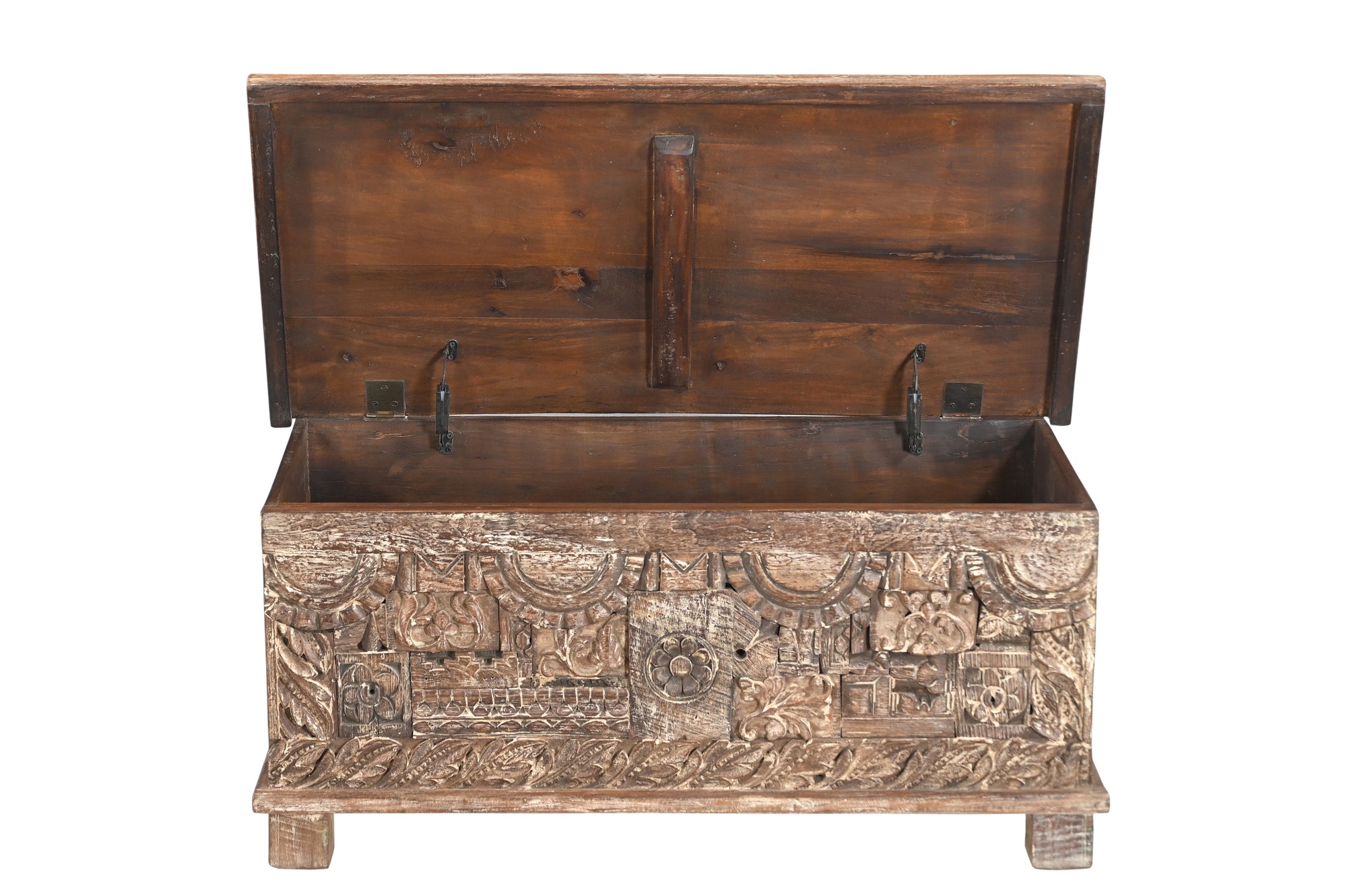 Coffre 201173.123 authentique au meilleur prix. Meubles indiens design et uniques. En stock.