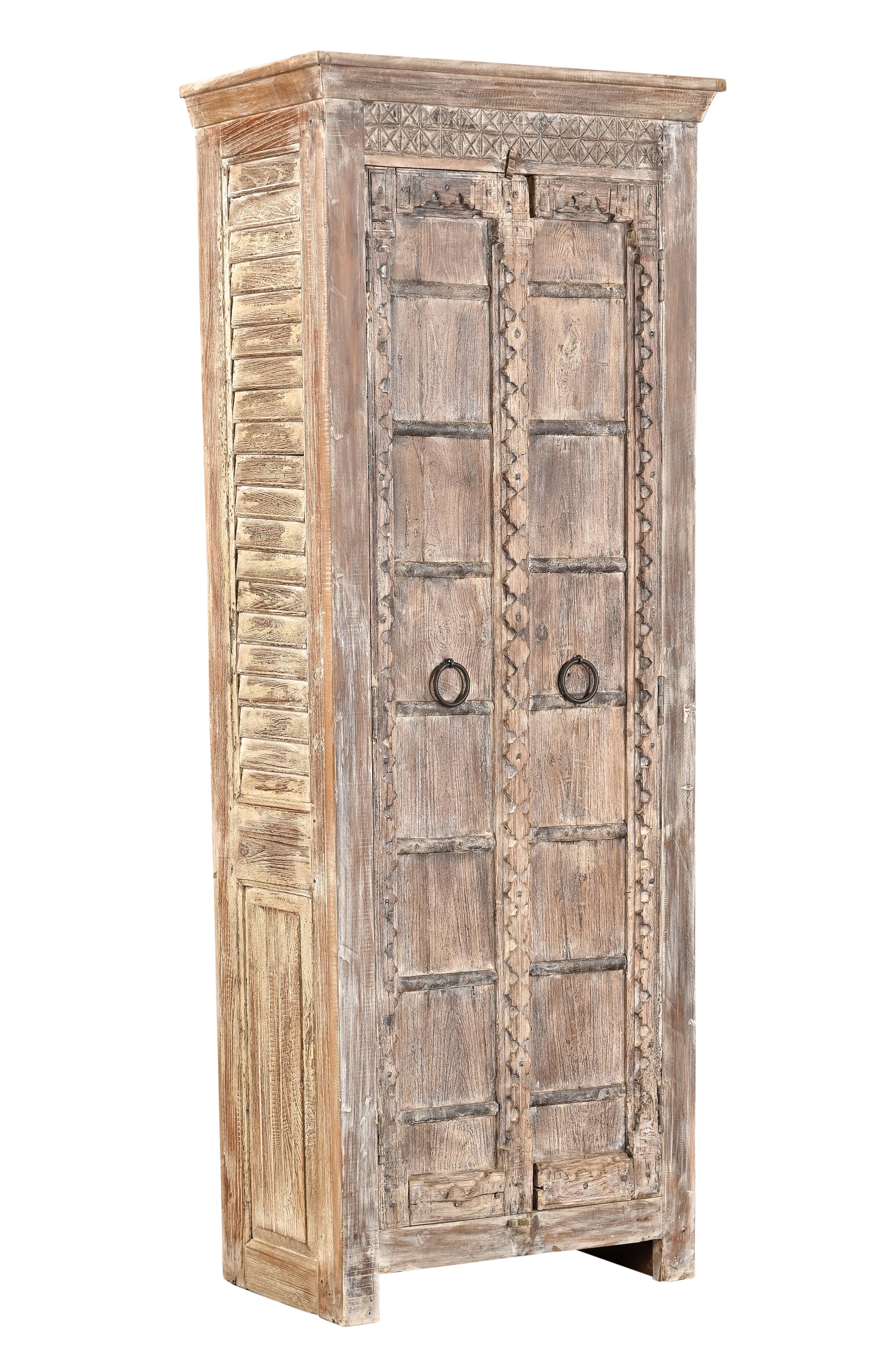 Armoire 201290.266 authentique au meilleur prix. Meubles indiens design et uniques. En stock.