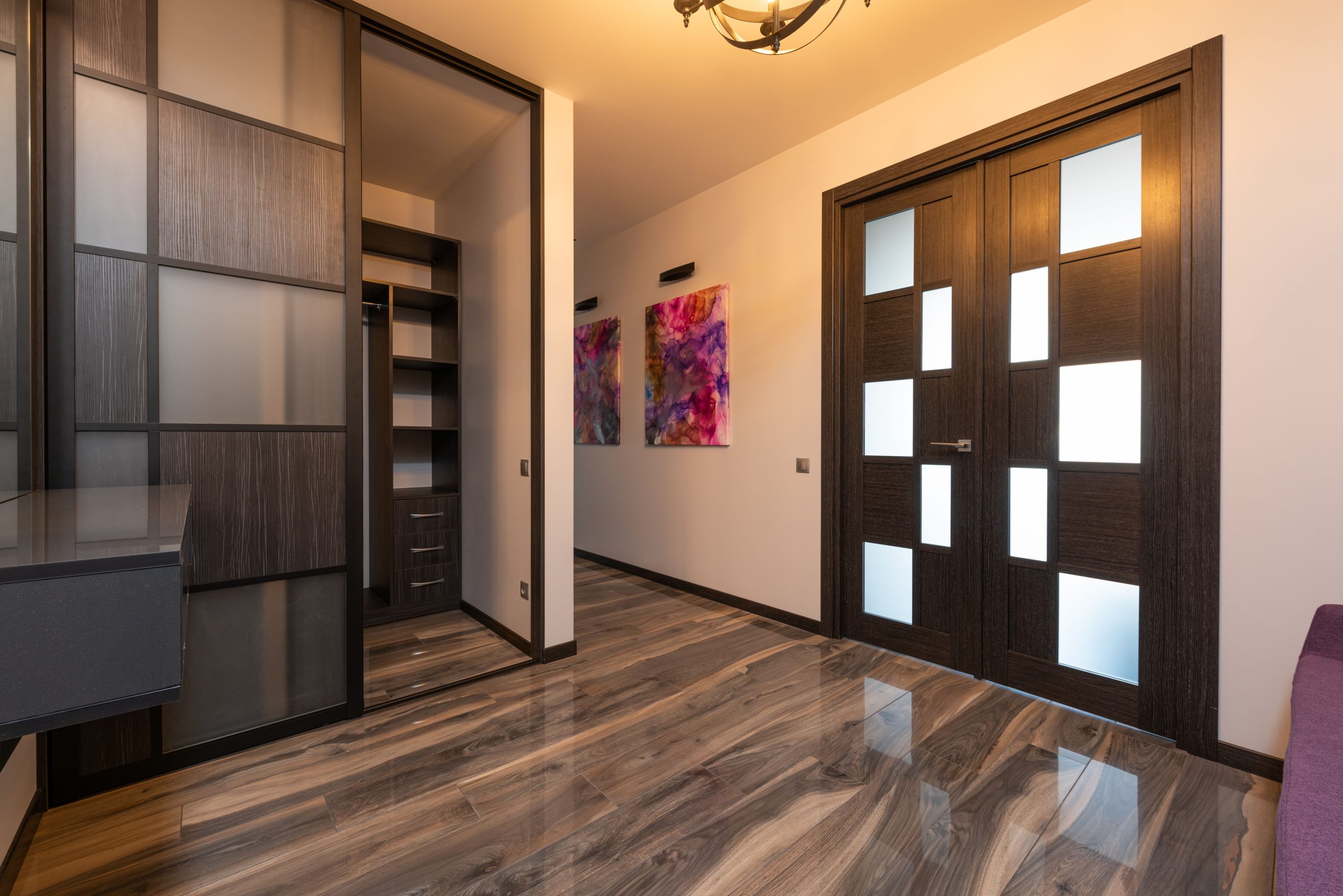 Comment peindre ses portes placard coulissantes sans gâcher ?
